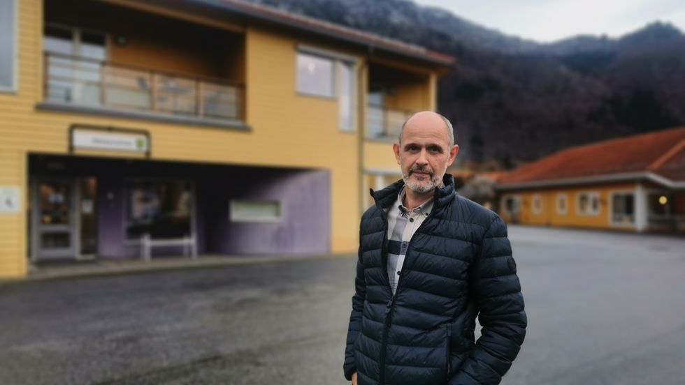 UTOLMODIG: Kommuneoverlege Leiv Erik Husabø er blant fleire som har byrja å bli utolmodig over kor sakte det går med vaksine-leveransane.