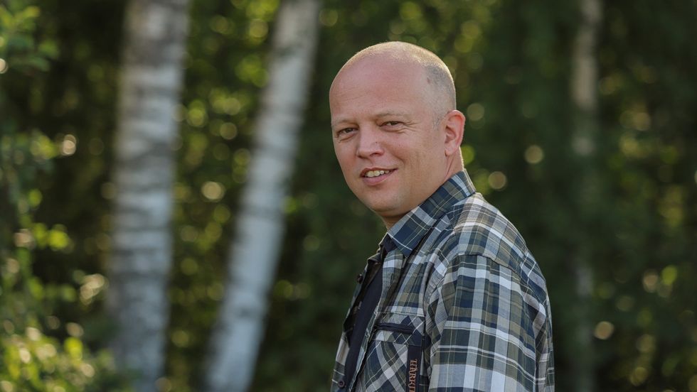 NED: Utsleppa skal ned, skriv leiar i Senterpartiet, Tryge Slagsvold Vedum