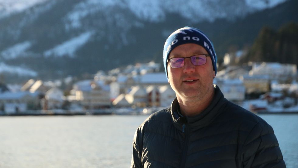 TESTA: Sogndal kommune har testa fleire personar gjennom helga. Ordførar Arnstein Menes kan laurdag kveld fortelje om eitt nytt smittetilfelle.