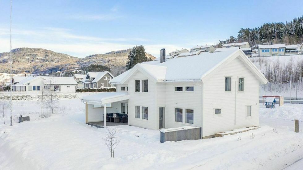 HAFSLO: Hestnes 77 er det dyraste huset som ligg ute for sal i bygda.