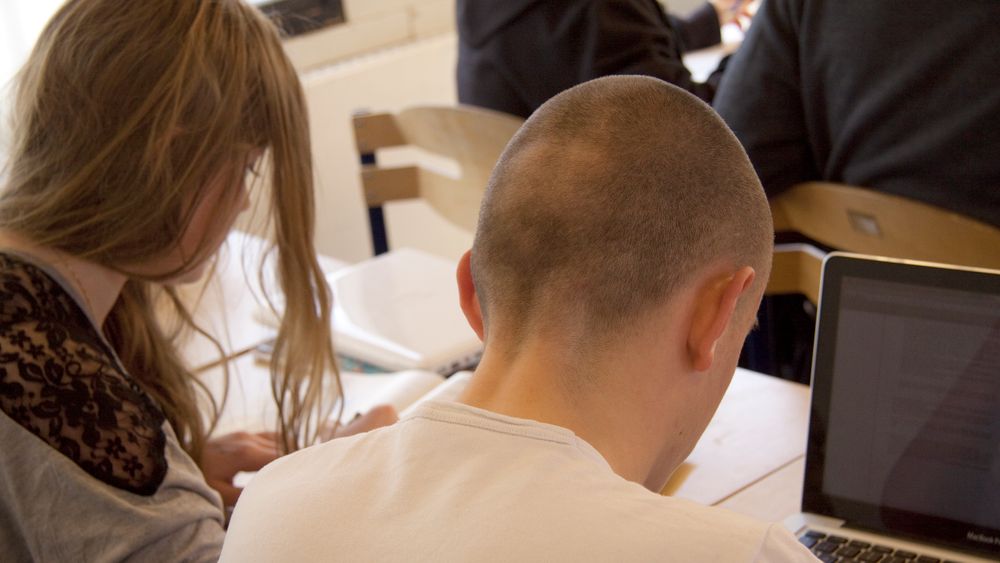 I løpet av 2022 skal alle videregående skoler i Norge ta i bruk Visma in school