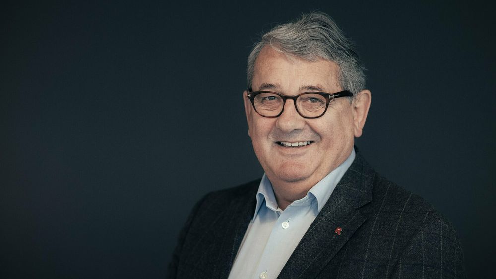Riksrevisor Per-Kristian Foss legger i dag frem funnene fra Riksrevisjonens undersøkelse av styringen og konsulentbruken i Akson