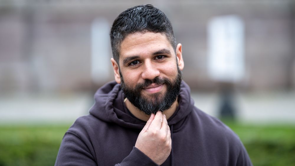 Sirar Salih startet opp konsulentselskapet sitt, Wintry Tech, bare en måned etter at covid-19-pandemien stengte ned Norge. Nå har han allerede oppnådd det første store målet.