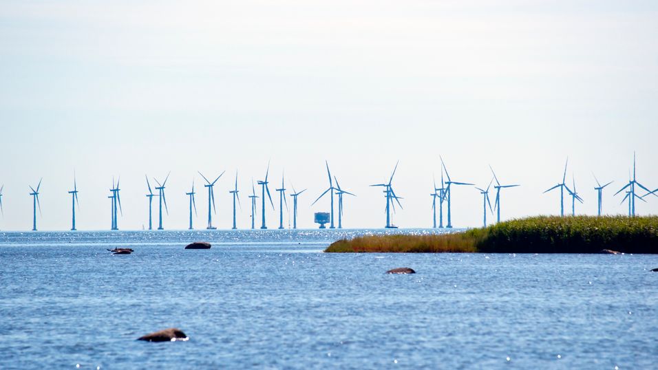 Illustrasjonsbilde. Bunnfast havvindpark utenfor Danmark.