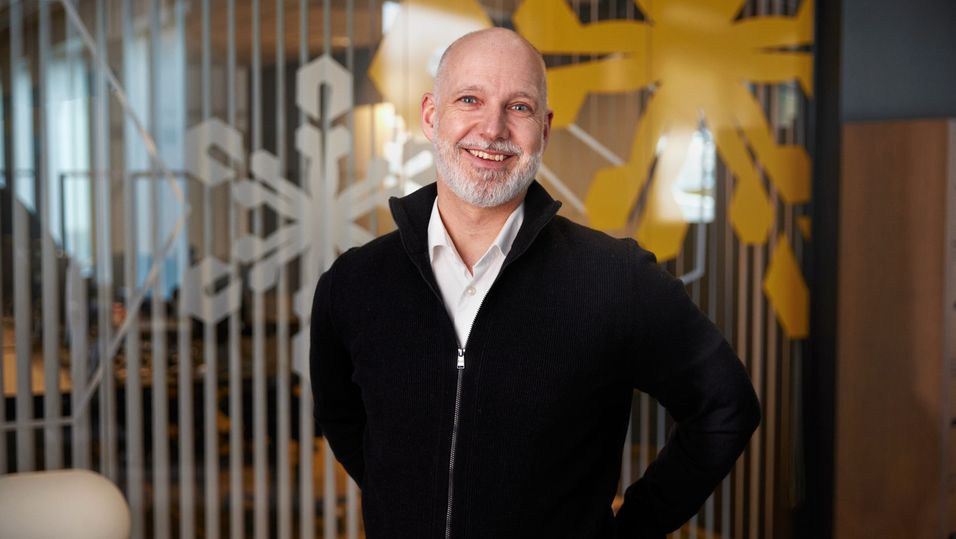 Hans Heggenhaugen, direktør for Ice bedrift, tilbyr nå kundene småceller i 1,8 og 2,1 GHz-båndene, koblet til internett for å forbedre mobildekningen innendørs.