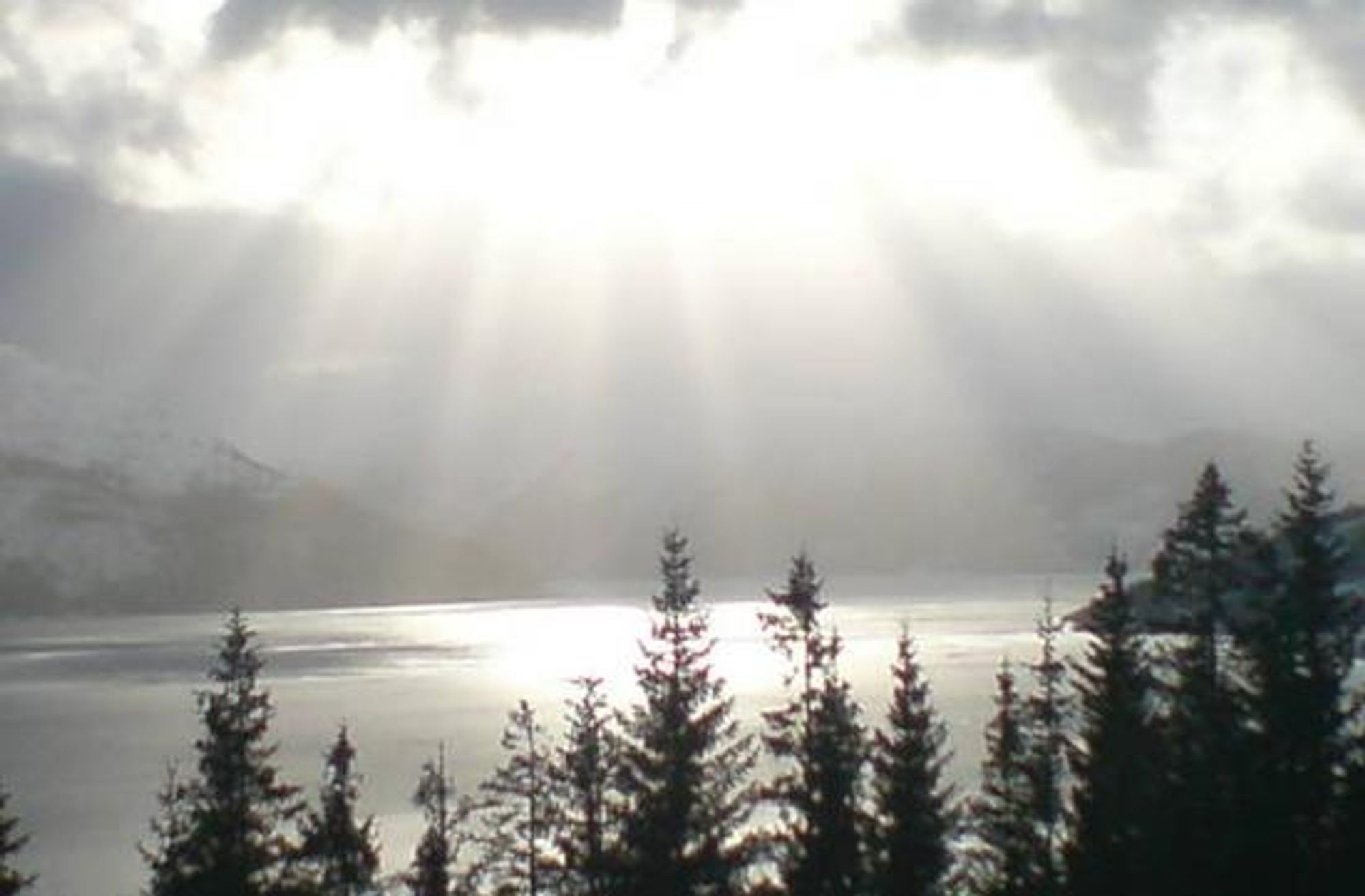 Solen trenger gjennom