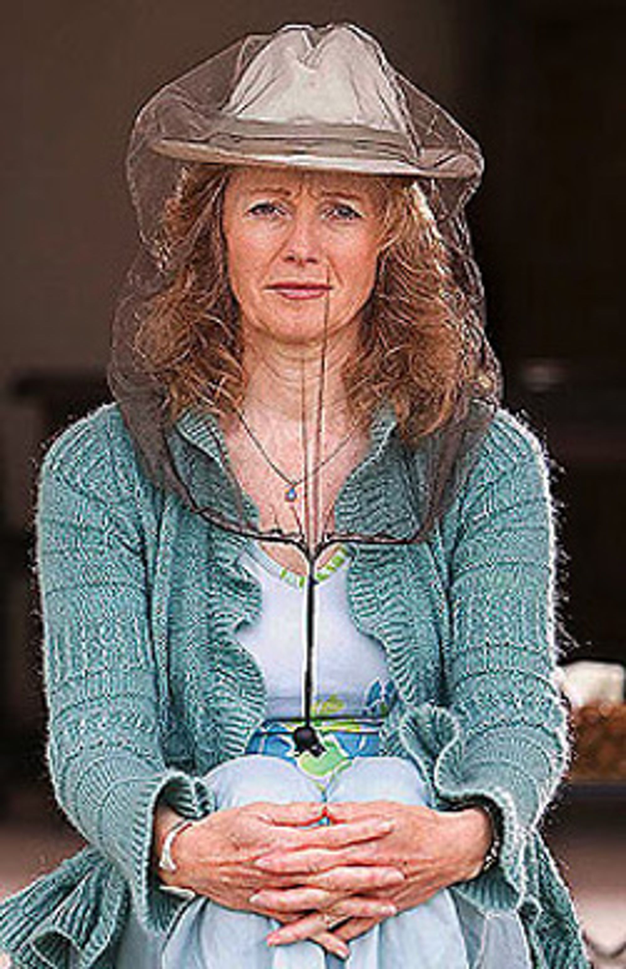 Dacre med sin beskyttende habitt på (Foto: Daily Mail)