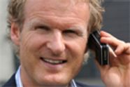 Tele2 lanserer kontantkort for kompiser