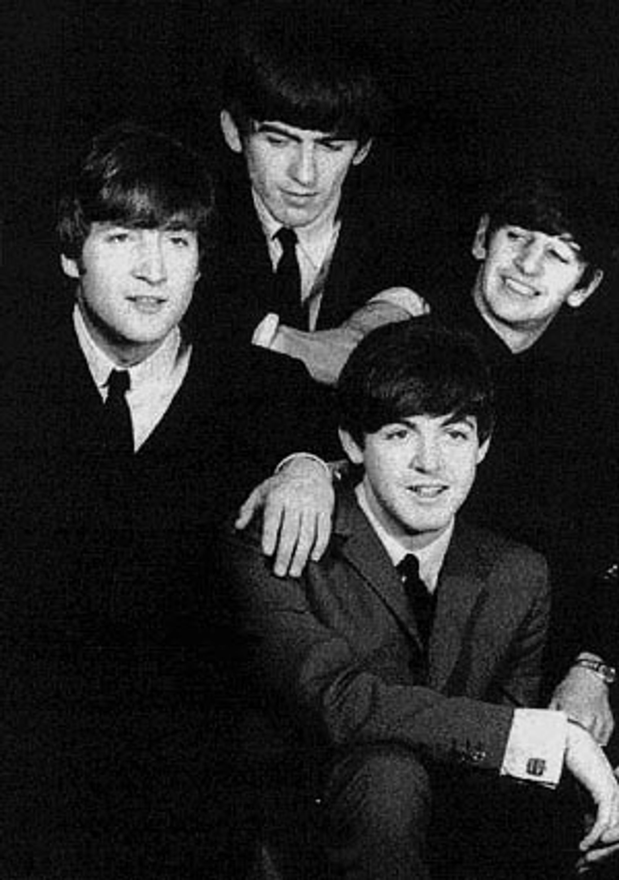 Gutta i Beatles får en statue i Hamburg.