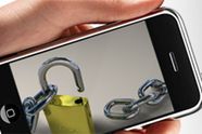 - Vi har fjernet iPhone-l�sen