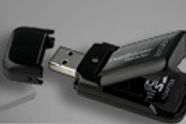 USB-minne og minnekortleser i ett