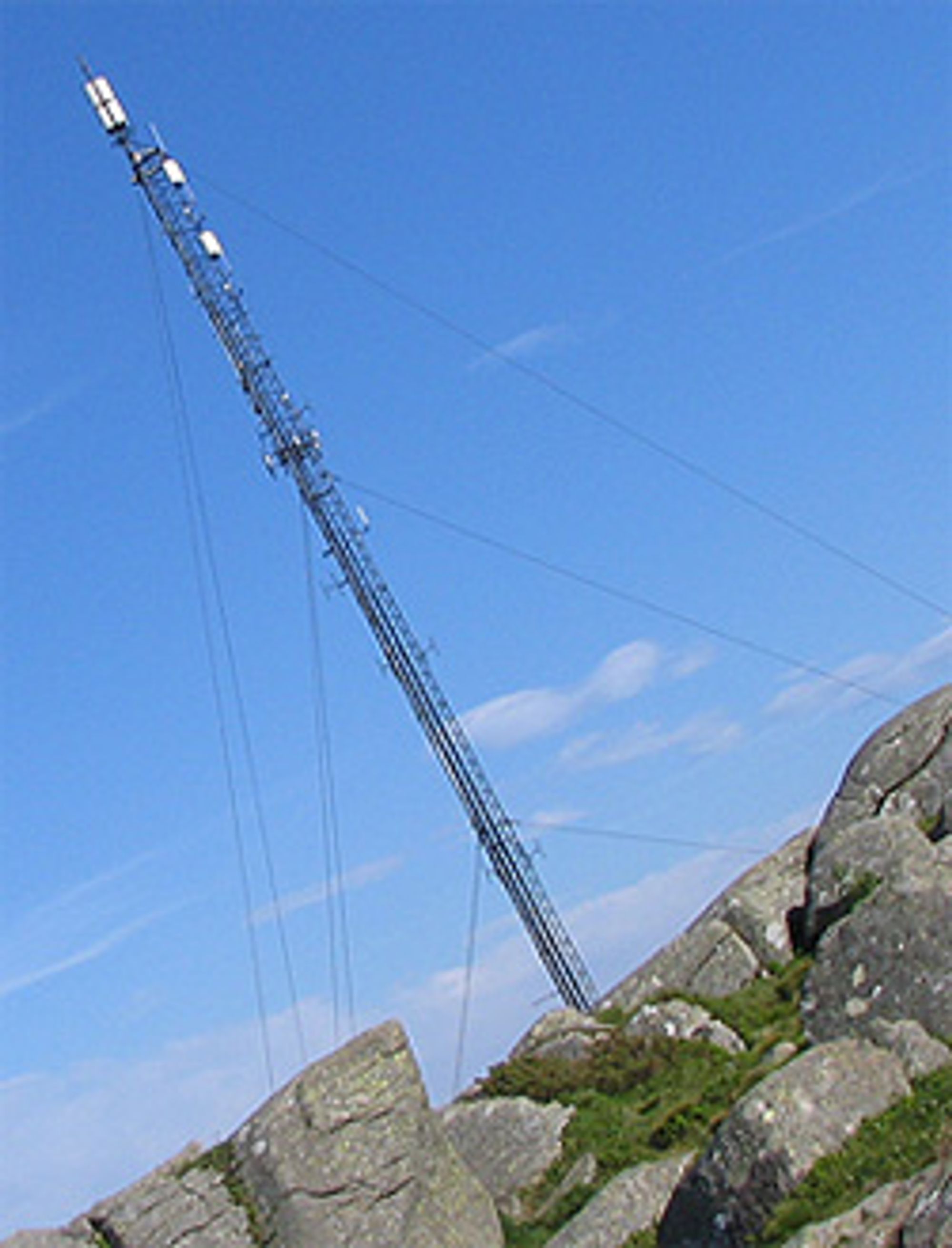 Det er trøbbel i tårnet hos Telenor. (Foto: Marius Valle)