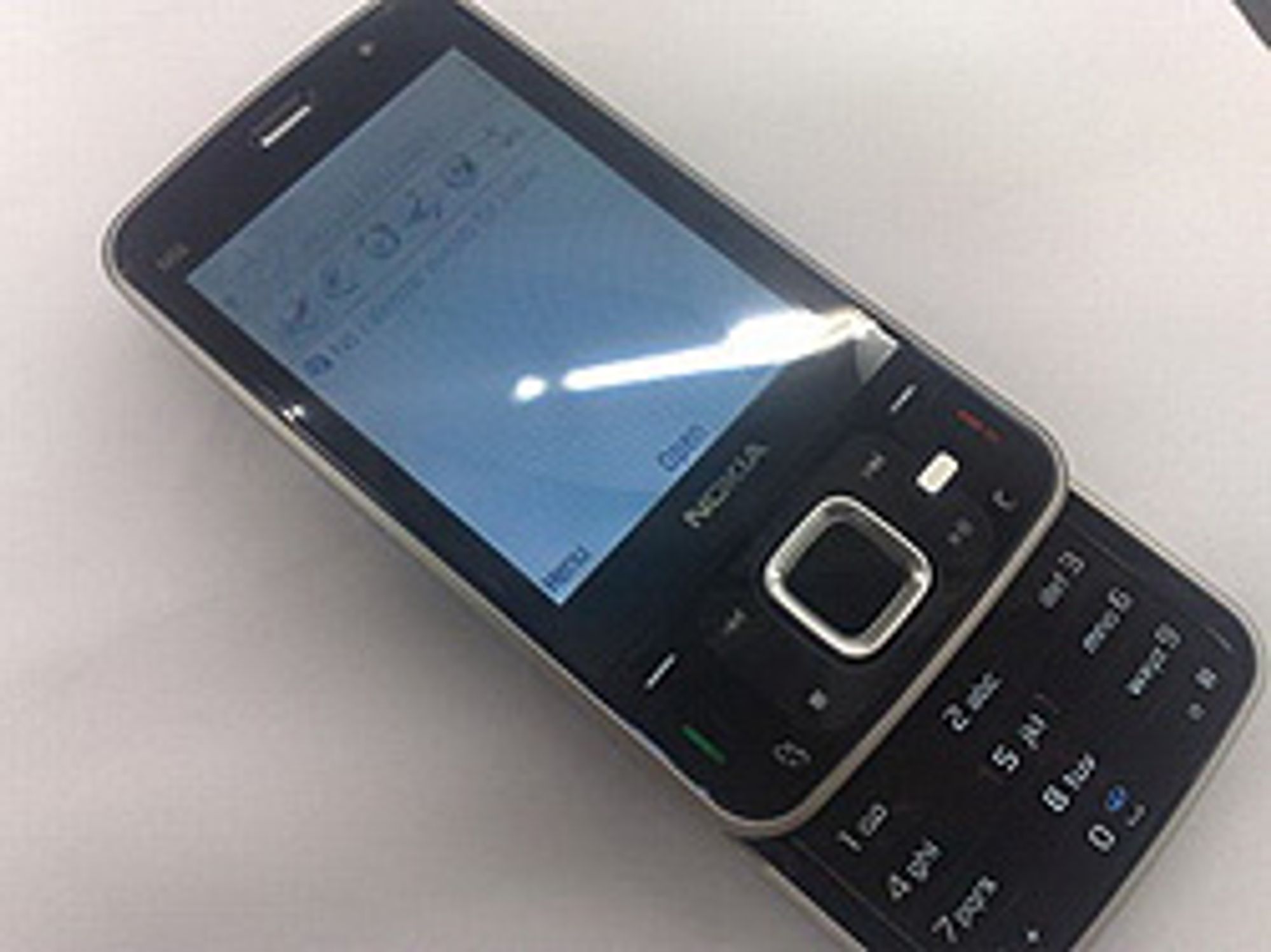 Slik ser Nokias N96 ut. (Foto: Mobile Review)