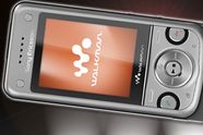 Her er Sony Ericssons første GPS-mobil