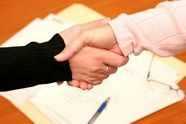 EDB kjøper IS Partner