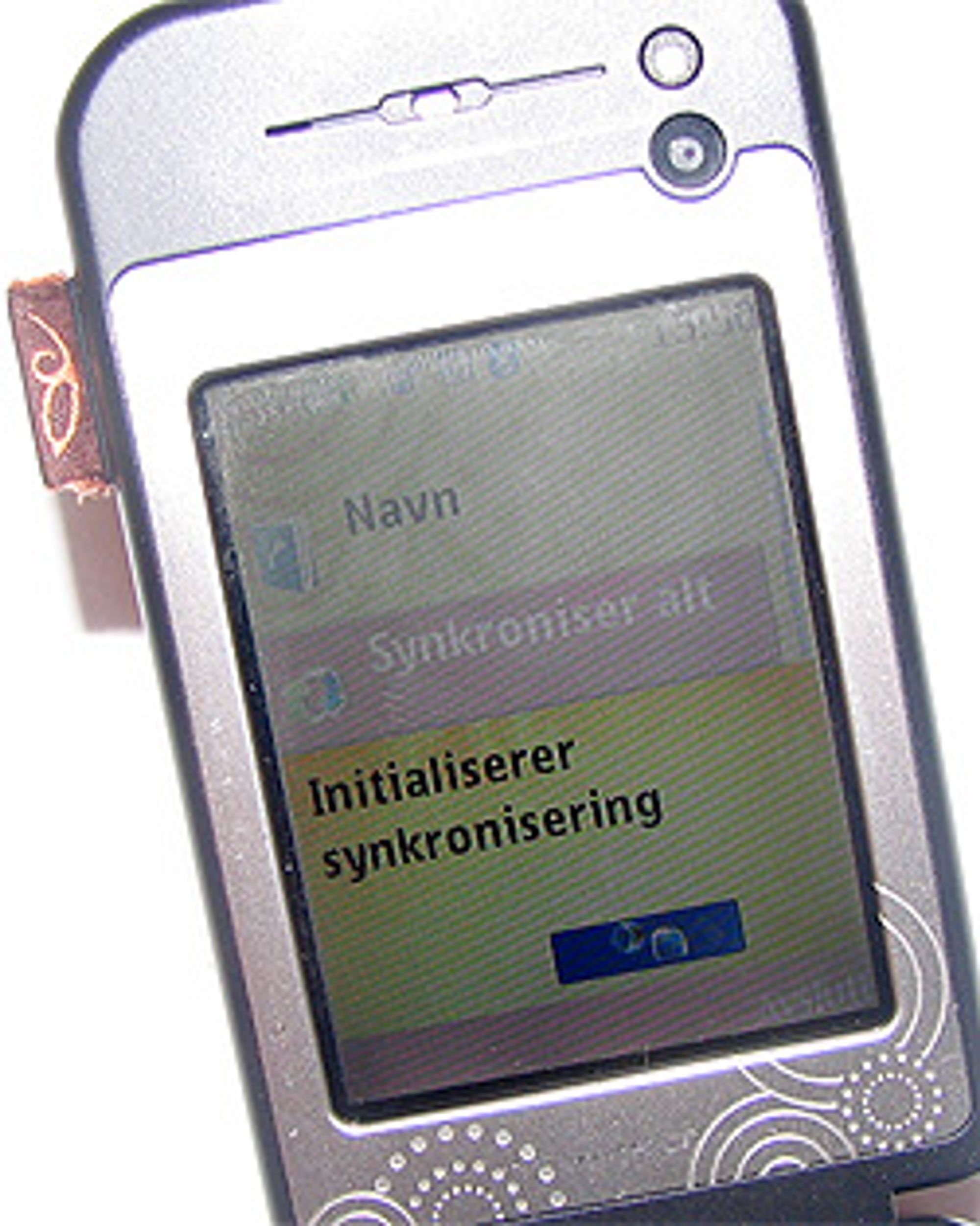 Synkronisering med Sync ML er enkelt, og gjøres fra telefonens meny.