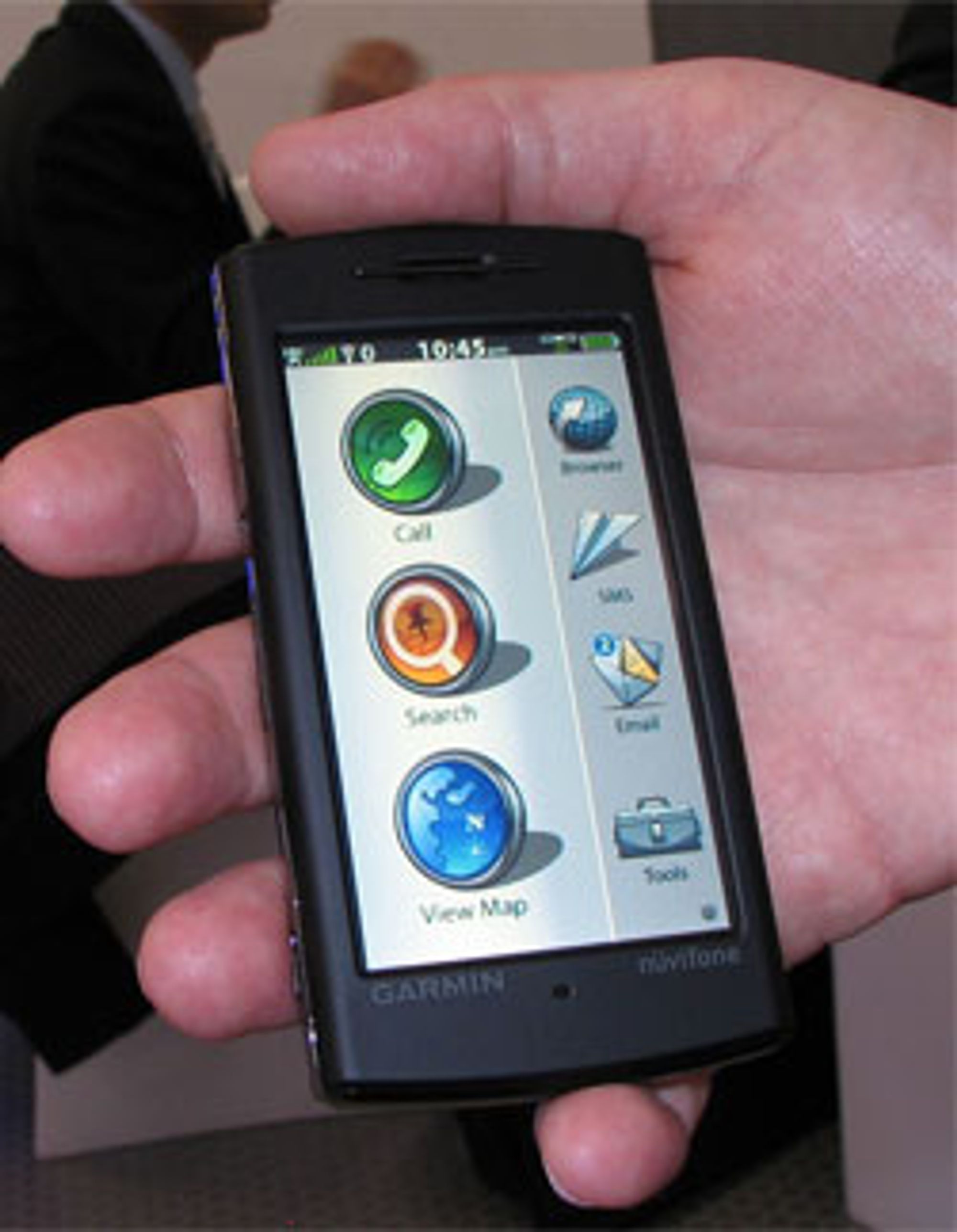 Her er Garmins første GPS-smarttelefon.