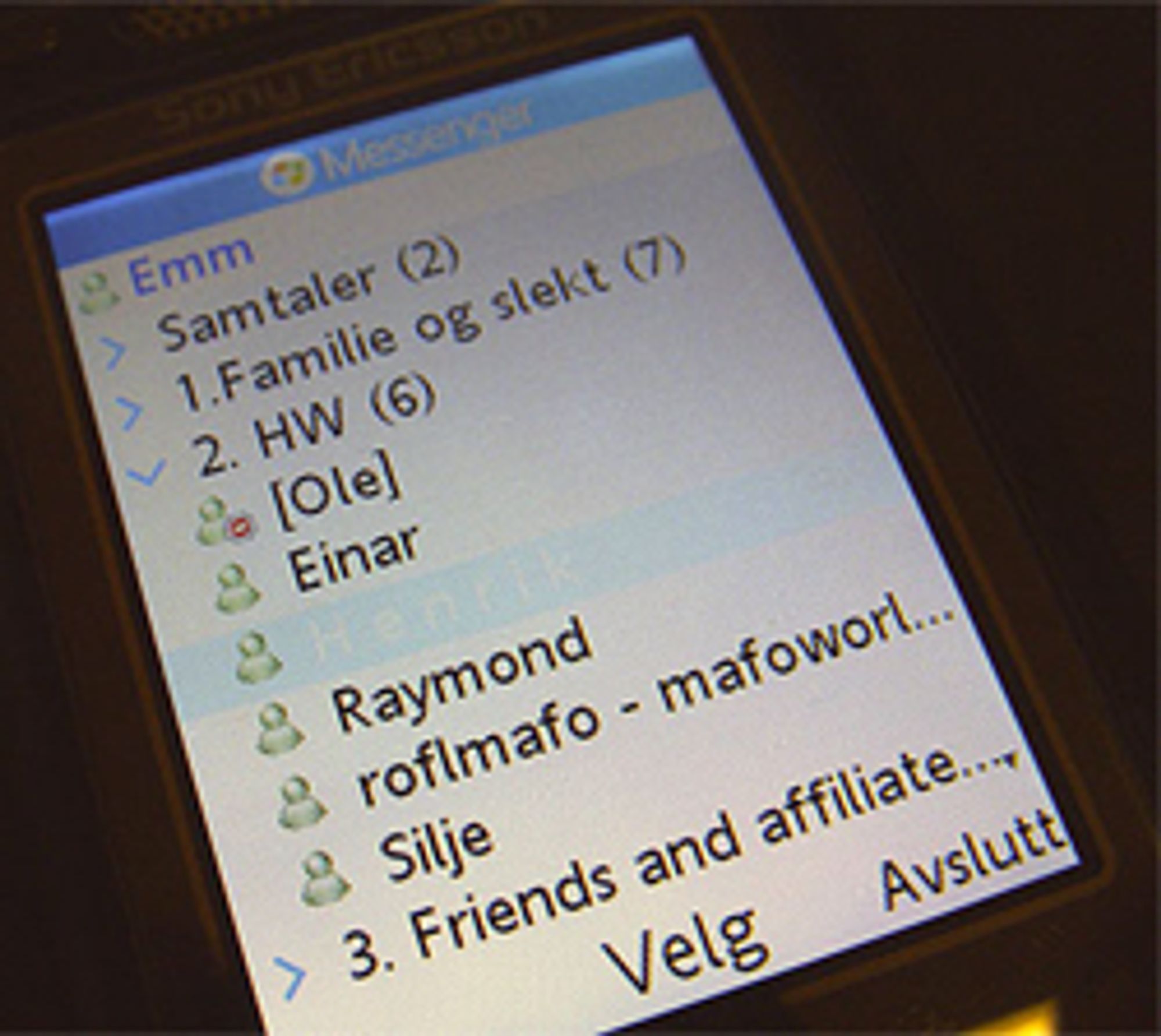 MSN på mobilen kan kanibalisere operatørenes SMS-inntekter.