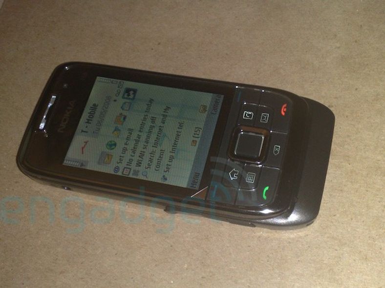 Dette er etter alle solemerker Nokia E66.