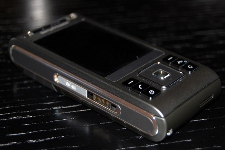 C905 er Sony Ericssons nyeste kameraflaggskip. 