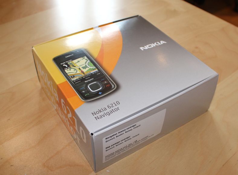 Nå er Nokia 6210 på plass i redaksjonen.