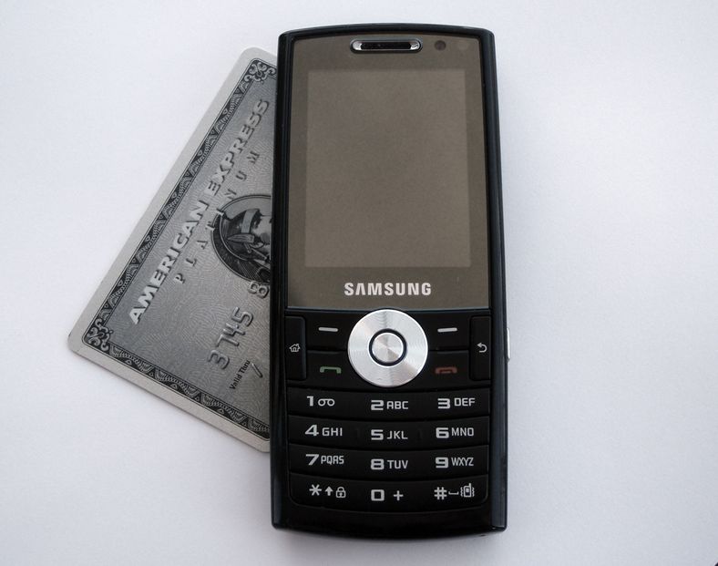 Hvis kredittkortet gløder etter ferien og du trenger en smarttelefon kan I200 være redningen.