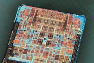 Intel smelter CPU og GPU 