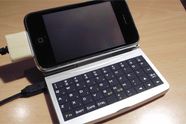 En Iphone med tastatur