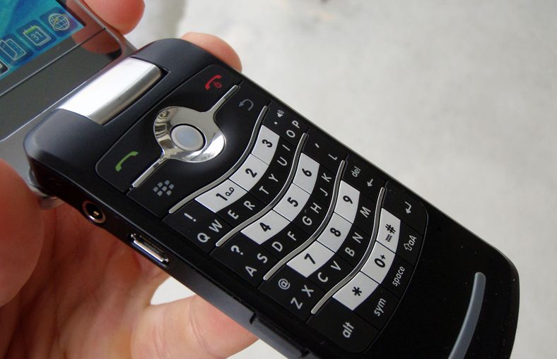 Tastaturet er uvant, men fungerer godt etter litt trening.