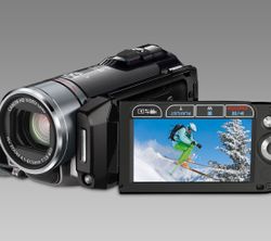 Canon Legria HF200