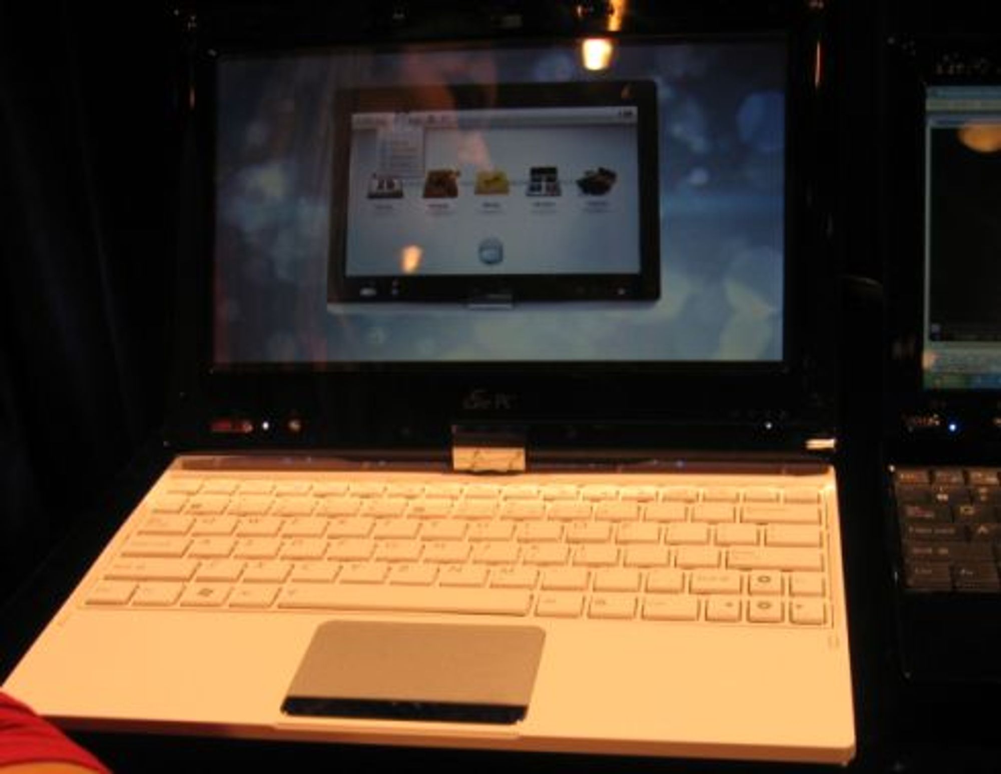 Eee PC T101H (bilde fra liliputing.com)