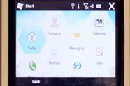 Windows Mobile 6.5 kryper frem