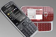 Denne mobilen har en måned batteritid