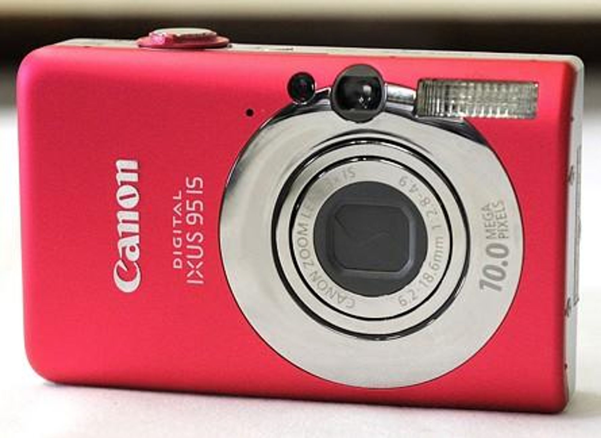 Canon Digital Ixus 95 IS Digitalkamera Priser, Tester og tilbud