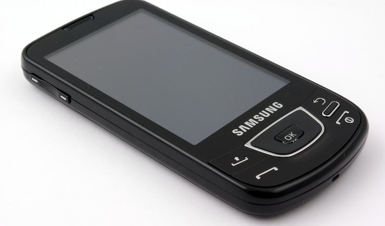 Rask Android-mobil med OLED-skjerm