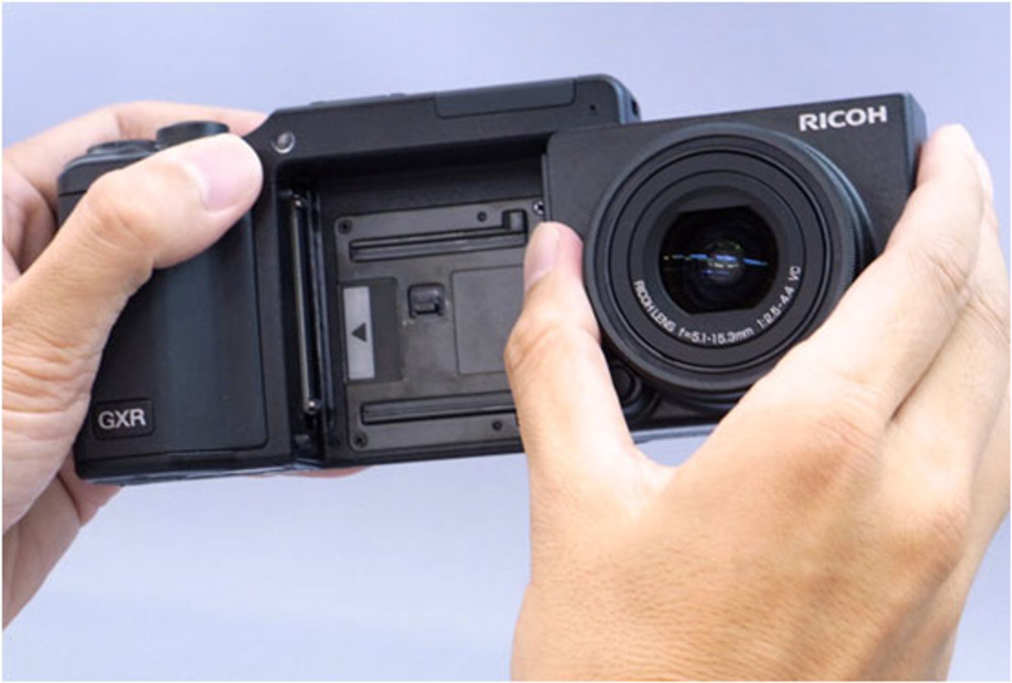 Ricoh GXR er et modulært system der du kan bytte ut optikk, bildebrikke og prosessor.