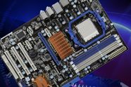Asrock byr på sekskjernekort