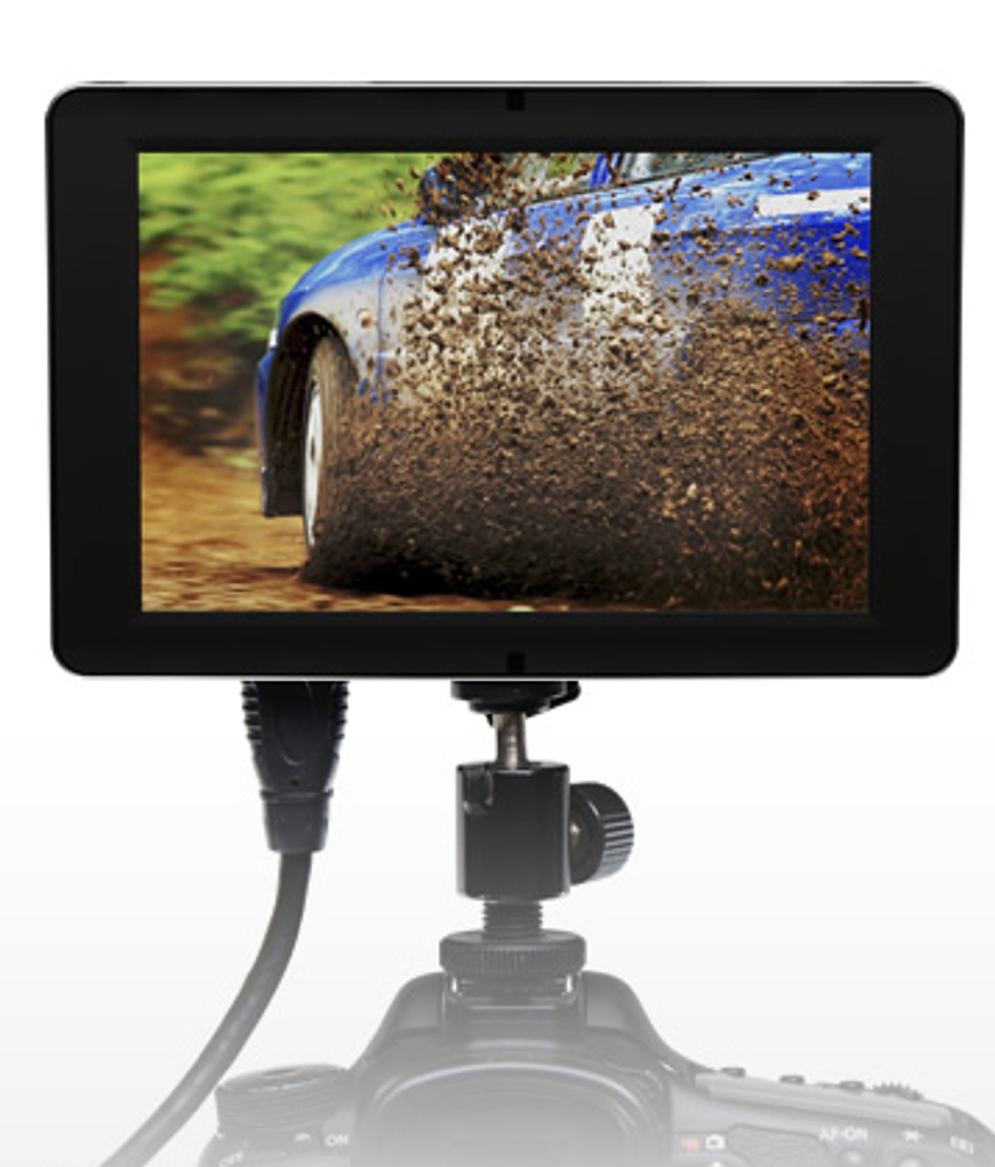 SmallHDs DP-SLR veier bare 283 gram, og kan festes i for eksempel blitzskoen på kameraet. Den har alle tilboklinger du trenger, og er bygget i aluminium. FOTO: SmallHD.com