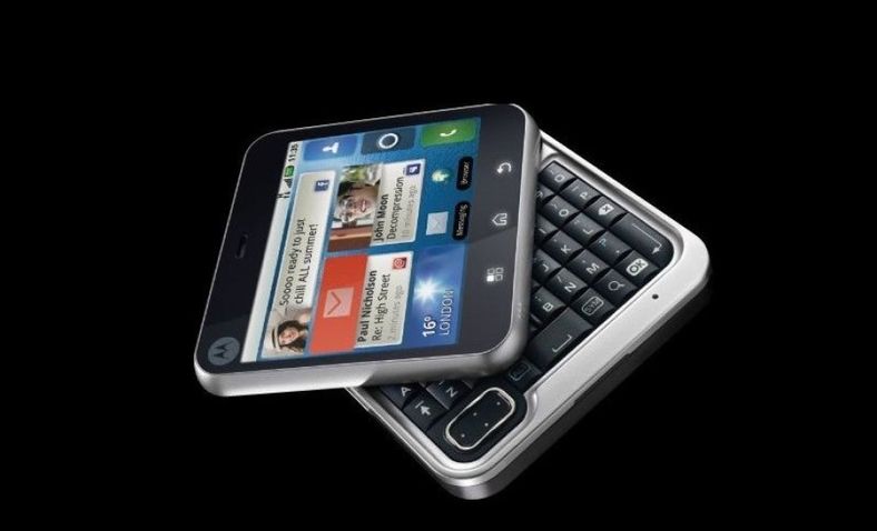 Motorola flipper ut i juni