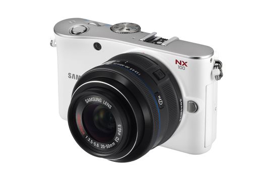 Samsung NX100.