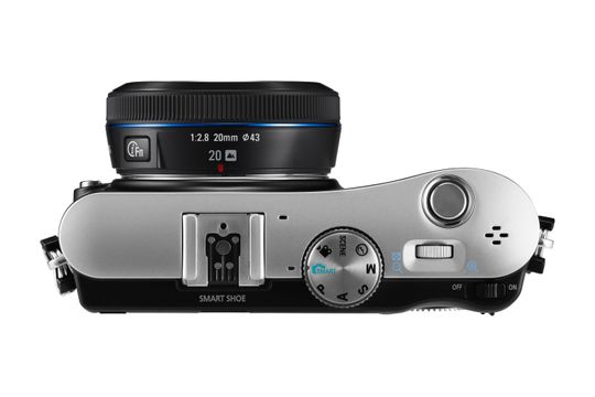 Toppbilde av NX100.