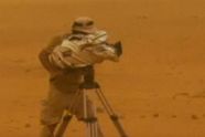 Kameramann tatt av sandstorm