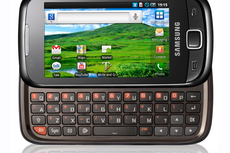 Galaxy 551 skal få norske taster, men bildet i pressemeldingen viste bare det internasjonale tastaturet.