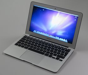 Ja det var tider: Apple MacBook Air fra 2010 med Nvidia GeForce 320M grafikk.