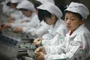 Les Apple-fabrikkene i Kina får bedre arbeidsforhold