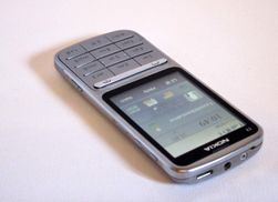 Sammenlignet med tidligere tiders mobiler er allikevel noe snudd på hodet.