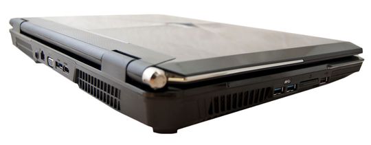 Bak: Strøminntak, LAN, VGA, eSATA, HDMI. På venstresiden: 2 x USB 3.0, minnekortleser og én USB 2.0