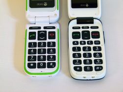 Vi synes tastaturet kunne vært mer oversiktlig på PhoneEasy 615 (til høyre)