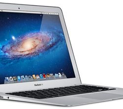 Apple Macbook Air 11.6 i5 1.7GHz 64GB