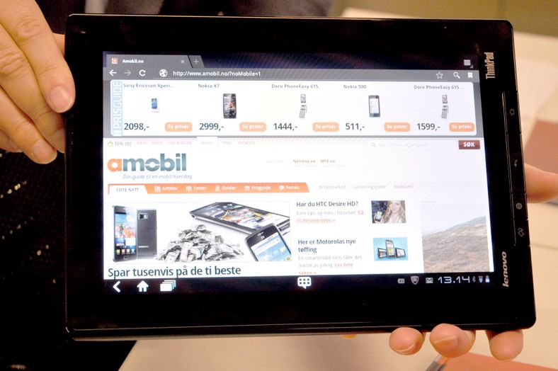 ThinkPad Tablet er et av få Honeycomb-brett som har fysiske knapper.